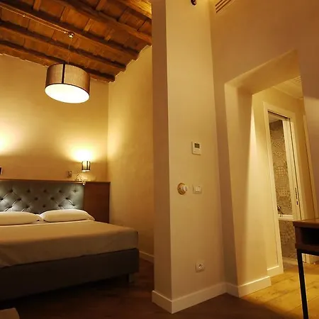 伊利特酒店 酒店 3*