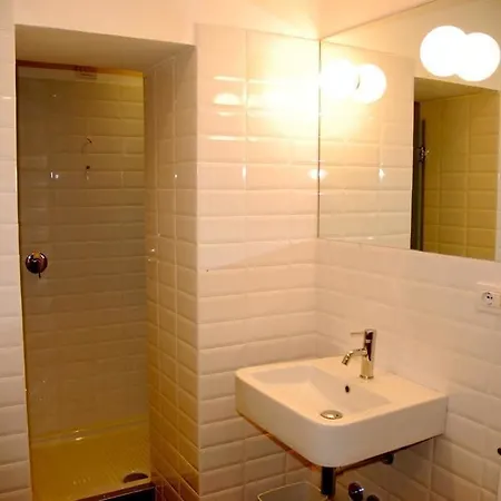 伊利特酒店 酒店 3*