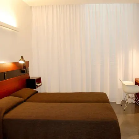 伊利特酒店 酒店 3*