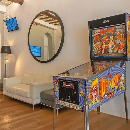 Elite Hotel