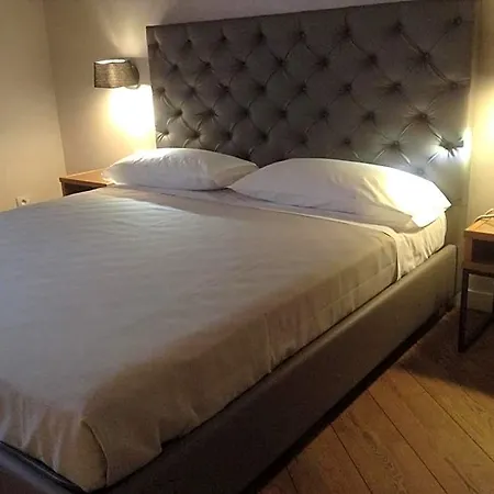 Elite Hotel