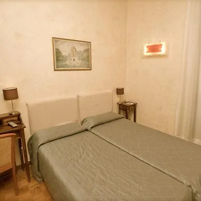 Elite Hotel