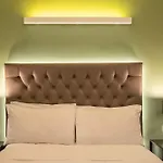 Elite